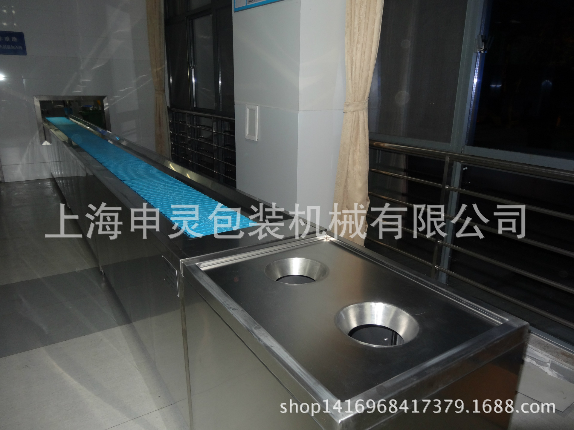 大学食堂餐盘回收传送带